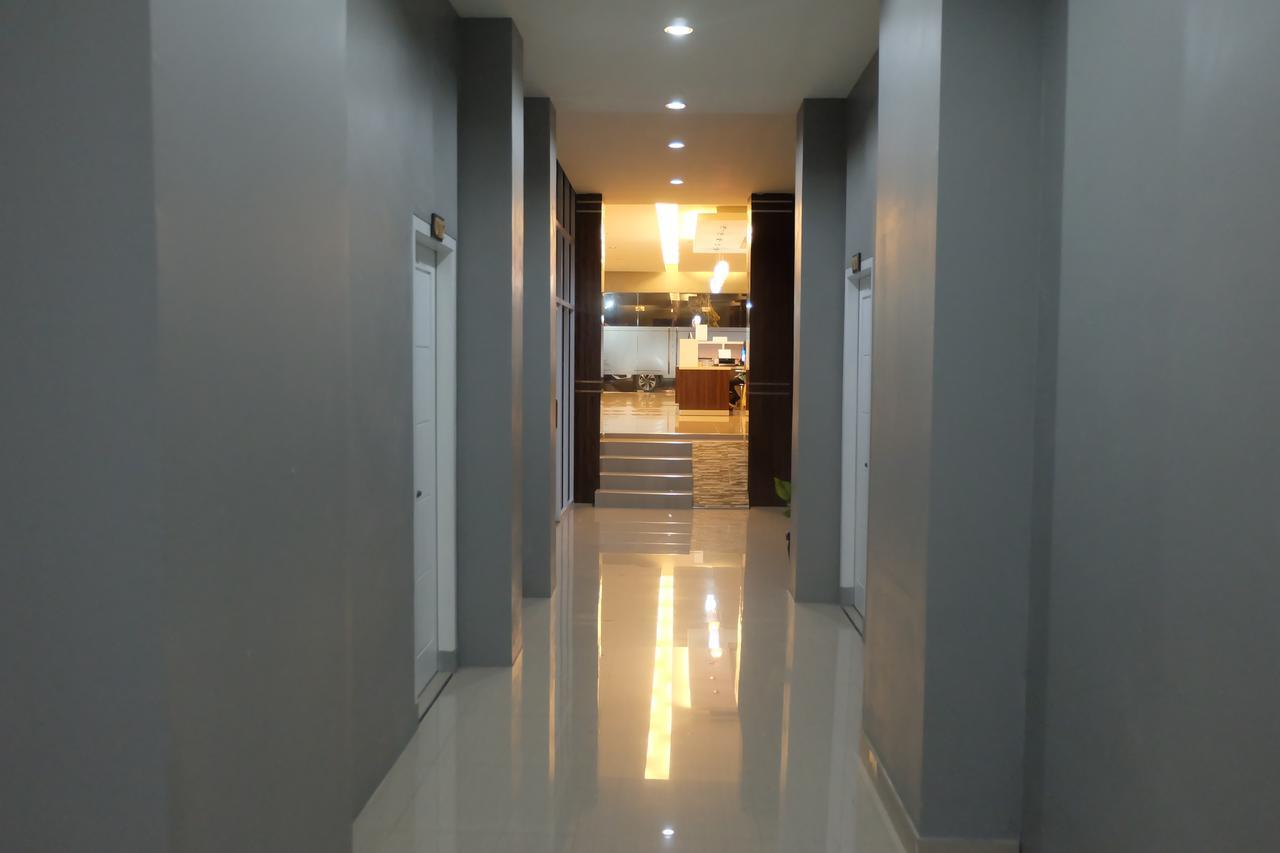 O.R 44 Hotel Бенгкулу Экстерьер фото